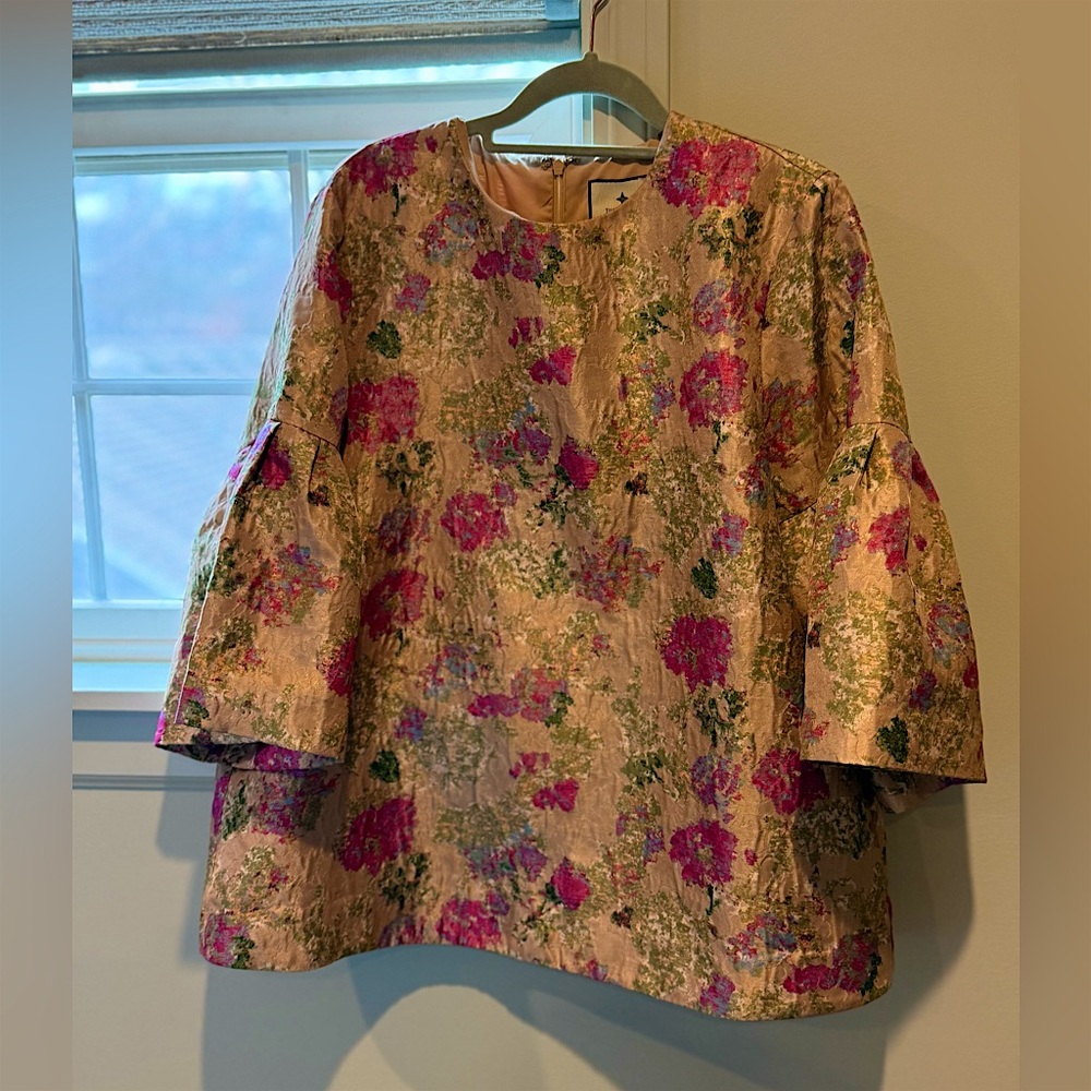 Tuckernuck duchess Harper bell sleeve blouse, size Medium